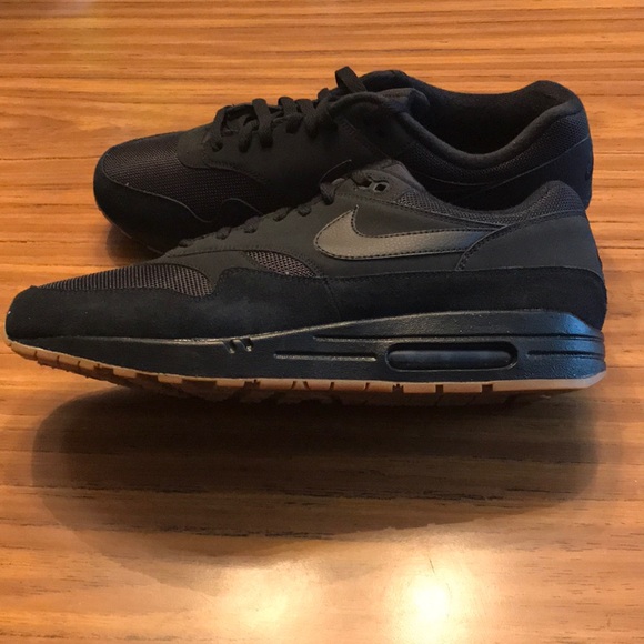 Nike Air Max 1 Black Gum shoes Nike Air Max 1 Black Gum shoes